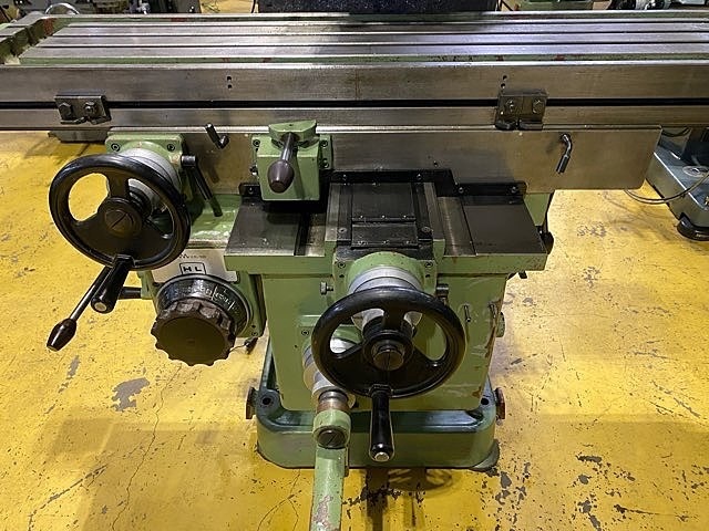大隈豊和 STM-2R Vertical Milling Machine Image 6