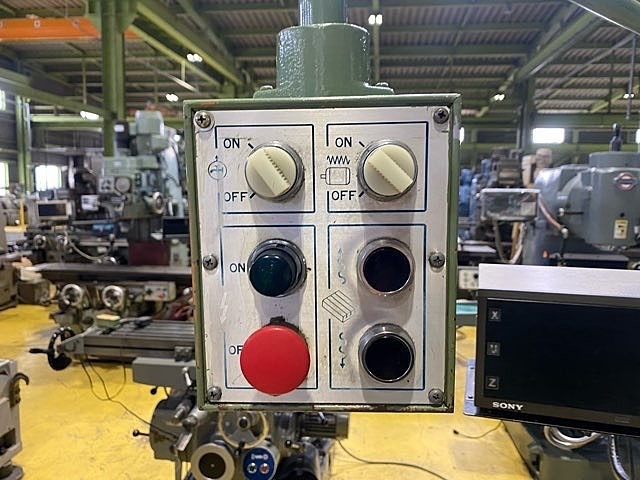 大隈豊和 STM-2R Vertical Milling Machine Image 7