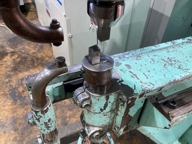TOYO MV-100 Shearing Machine Image 3