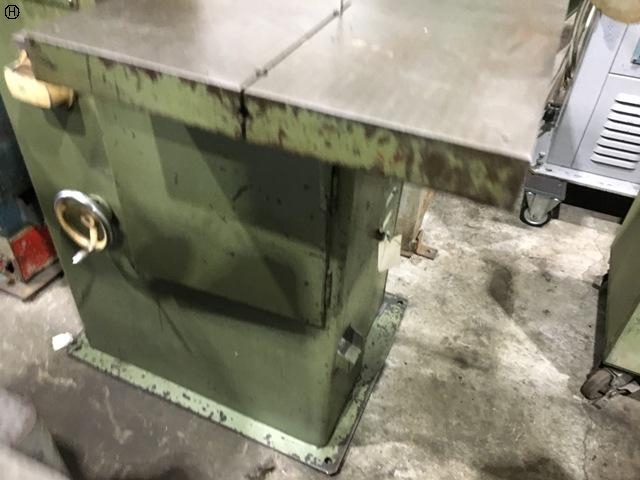 AMADA V-300 Band Saw Image 3