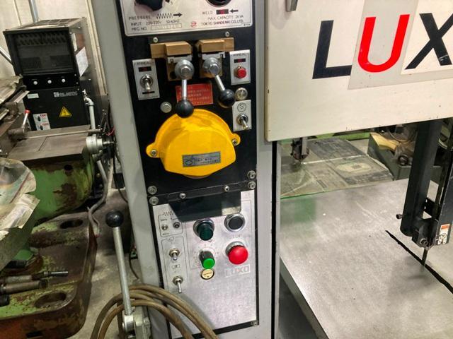 LUXO LE-300 Band Saw Image 6
