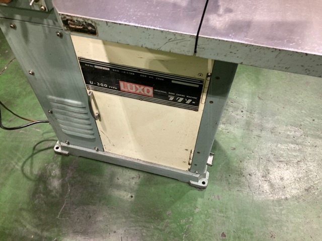 LUXO U-300 Band Saw Image 3