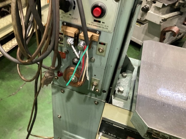 LUXO U-300 Band Saw Image 5