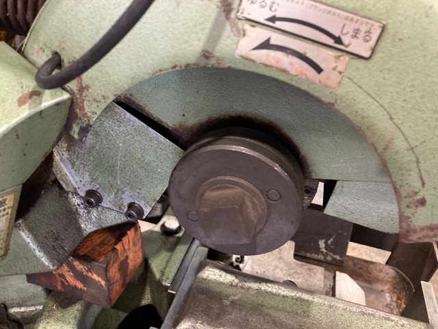 HIKOKI CU13 Cutting Machine Image 5