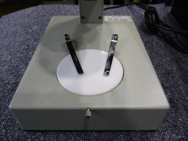 CARTON SCW-20L Microscope Image 3