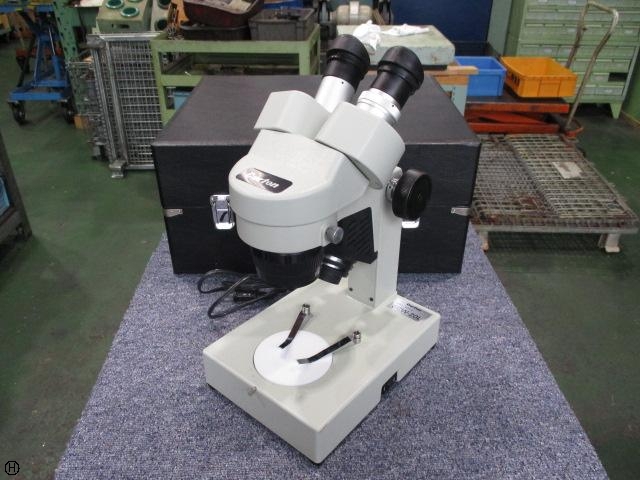 CARTON SCW-20L Microscope Image 1