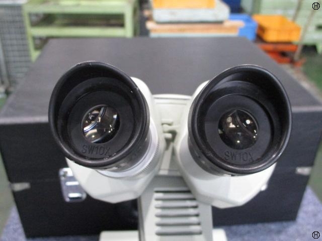 CARTON SCW-20L Microscope Image 2