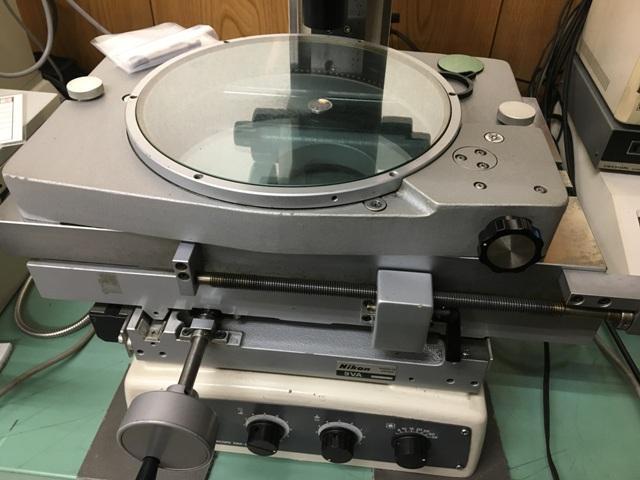 Nikon MM-22 Microscope Image 5