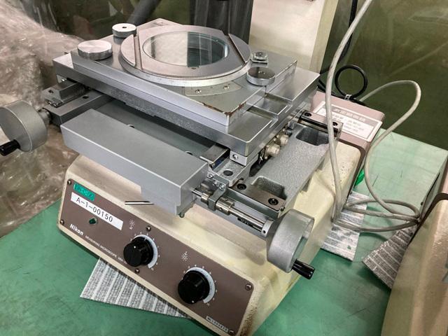 Nikon MM-40 Microscope Image 3