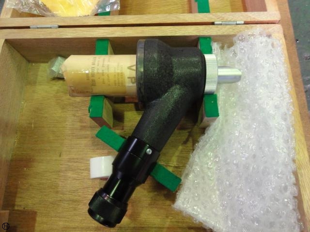 TOPCON  Microscope Image 1