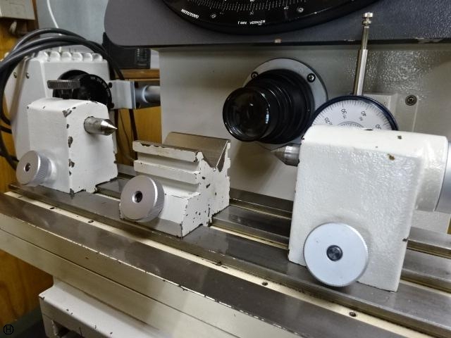 Mitutoyo PH-350 Projector Image 4