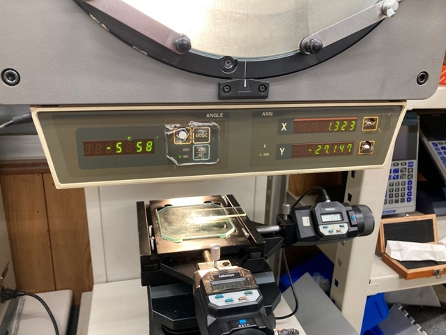 ミツトヨ PJ-3005D-50 投影機 の画像 3枚目