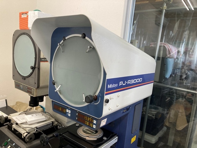 ミツトヨ PJ-A3000 投影機 の画像 1枚目