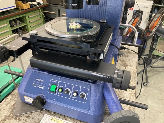 ミツトヨ PJ-H30A1010B 投影機 の画像 4枚目