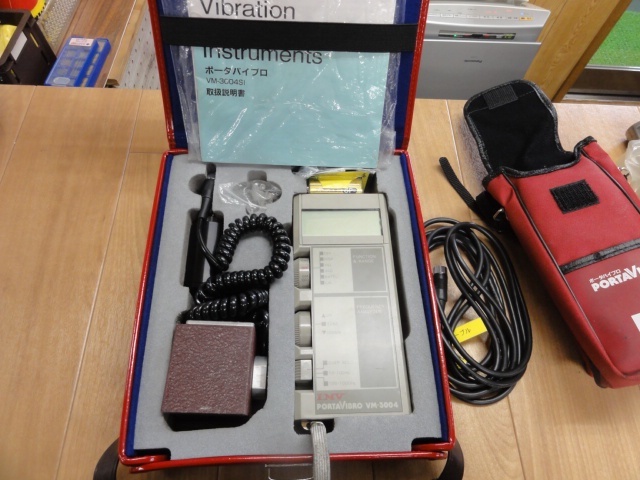 IMV VM-3004SI 試験機 の画像 1枚目