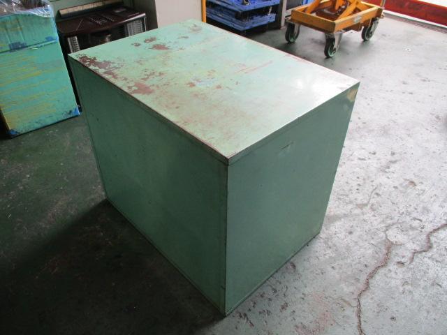 OSAKA SEIKAN  Tool Cabinet Image 3