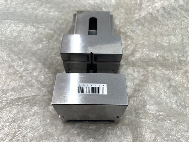 HIKARI SEIKI HLE-100 Vice Image 5
