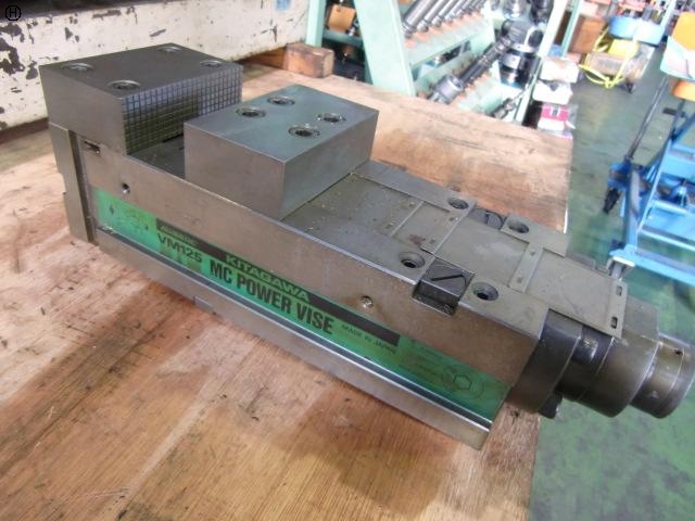 Kitagawa VM-125 Vice Image 3