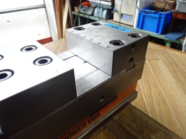 Kitagawa VQX-100 Vice Image 7