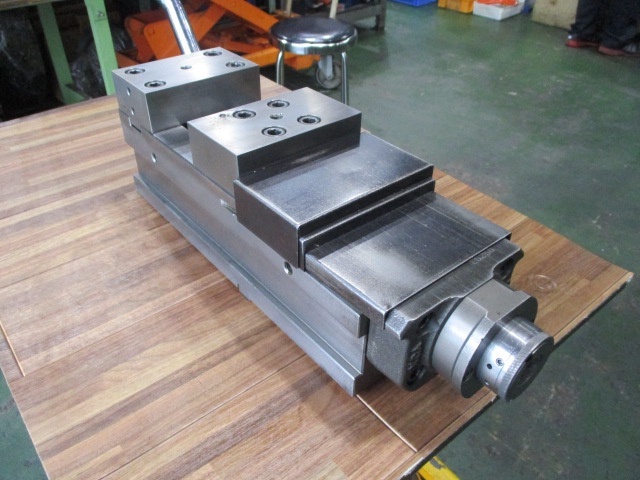 Kitagawa VQX-125N Vice Image 2