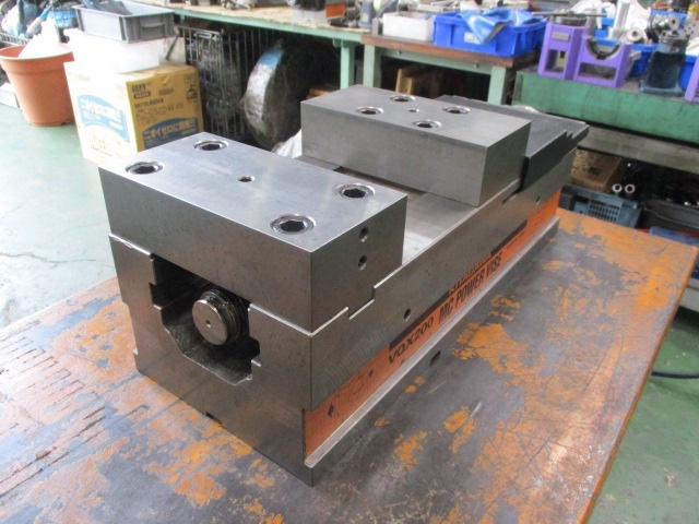 Kitagawa VQX-200 Vice Image 1