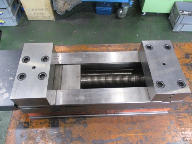 Kitagawa VQX-200 Vice Image 5