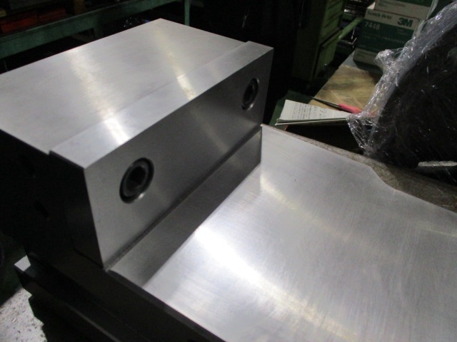 TSUDAKOMA VJ-150 Vice Image 5