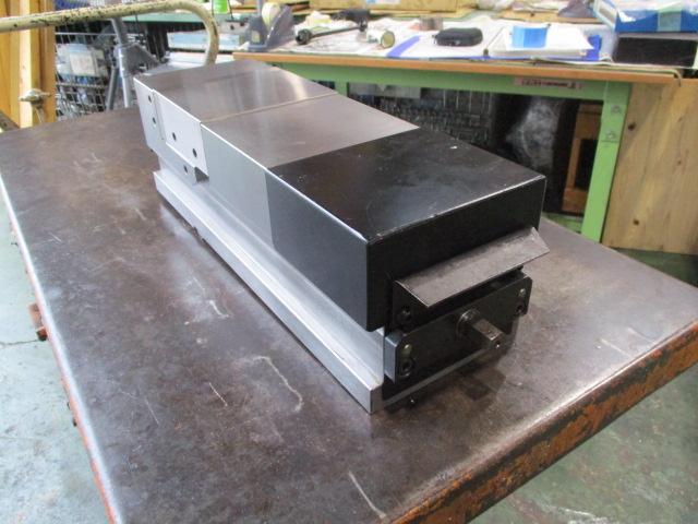 TSUDAKOMA VJ-150 Vice Image 1