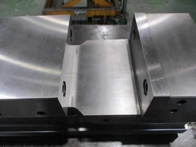 TSUDAKOMA VJ-150 Vice Image 5