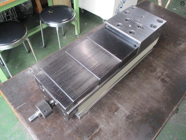 TSUDAKOMA VNA-1627 Vice Image 2