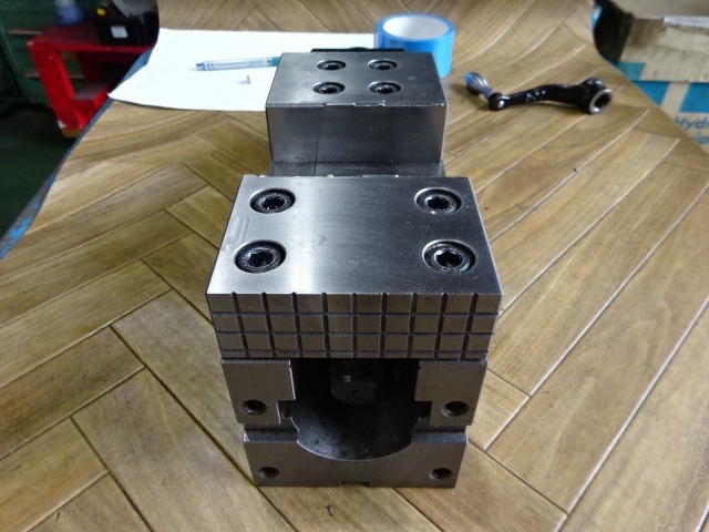 TSUDAKOMA VP-100 Vice Image 4