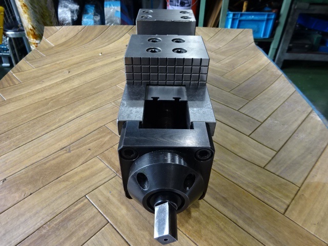 TSUDAKOMA VP-100 Vice Image 5