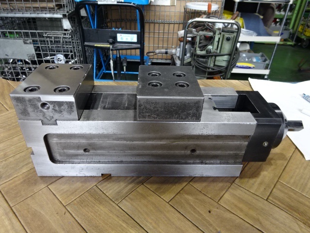 TSUDAKOMA VP-100 Vice Image 6