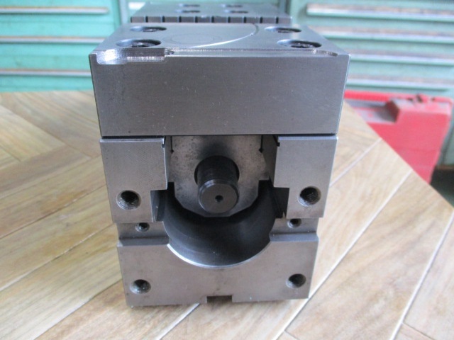 TSUDAKOMA VP-100 Vice Image 4