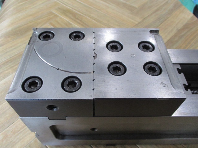 TSUDAKOMA VP-100 Vice Image 6