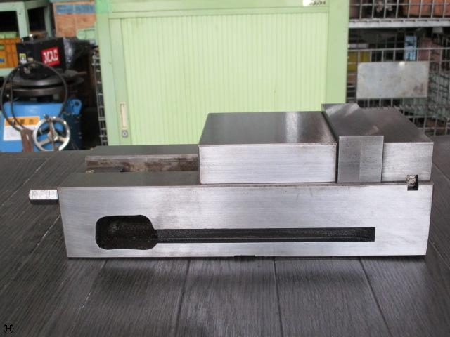 TRUSCO NAKAYAMA  Vice Image 4