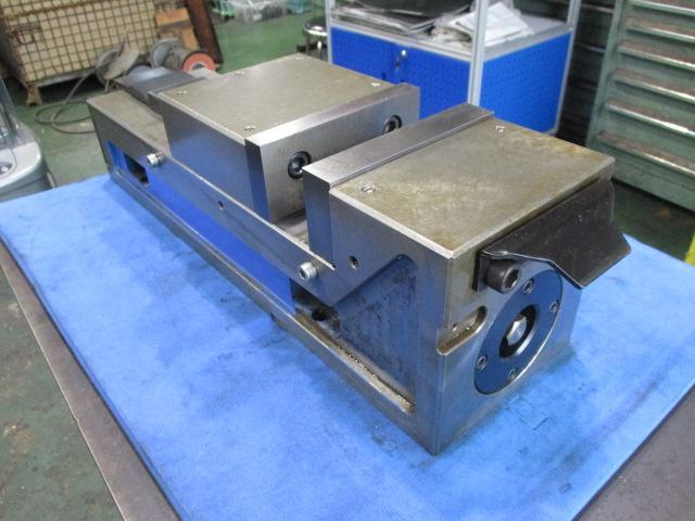 ナベヤ ERON LTFV-150 バイス の画像 1枚目