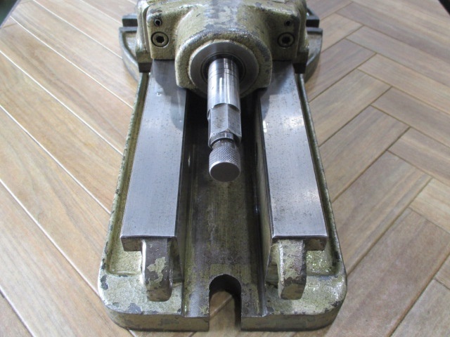 TAKEDA MACHINE TOOLS TK-150HVS Vice Image 3