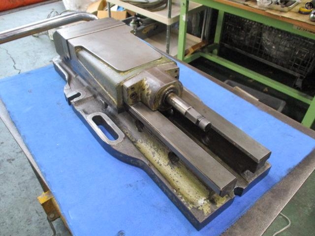 TAKEDA MACHINE TOOLS TK-150HVS Vice Image 2