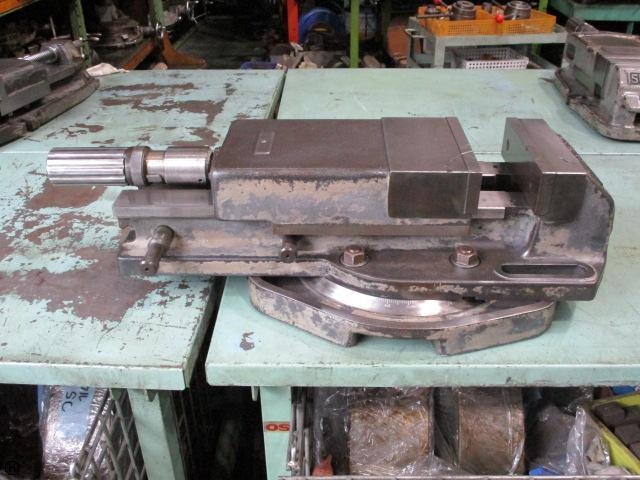 津田駒工業 ARV-175 バイス の画像 1枚目