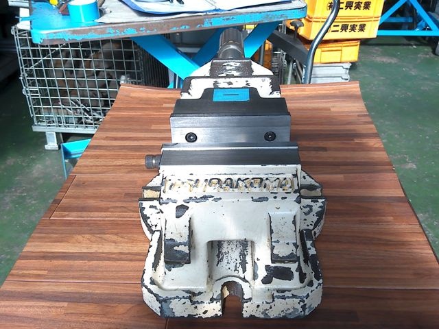 津田駒工業 VH-150 バイス の画像 4枚目