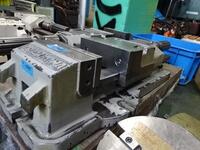 津田駒工業 VH-175 バイス C-1445 の画像