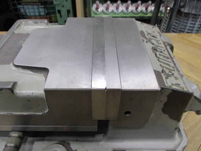 TSUDAKOMA VH-200 Vice Image 6