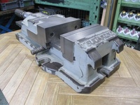 津田駒工業 VH-200 バイス C-1652 の画像