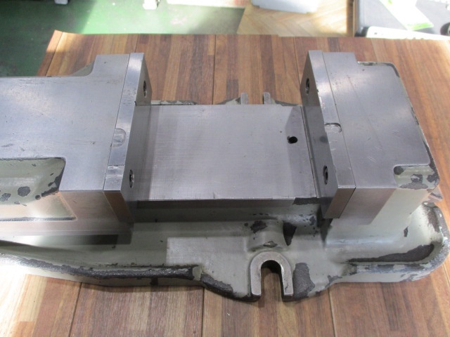 津田駒工業 VR-150 バイス の画像 6枚目