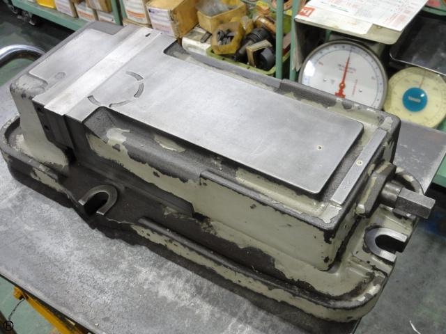 津田駒工業 VR-200 バイス の画像 1枚目