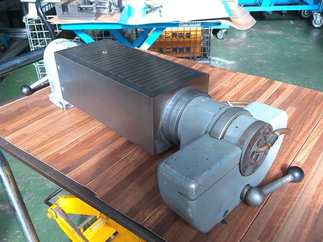 日進精機 270RC マグネットチャック の画像 2枚目