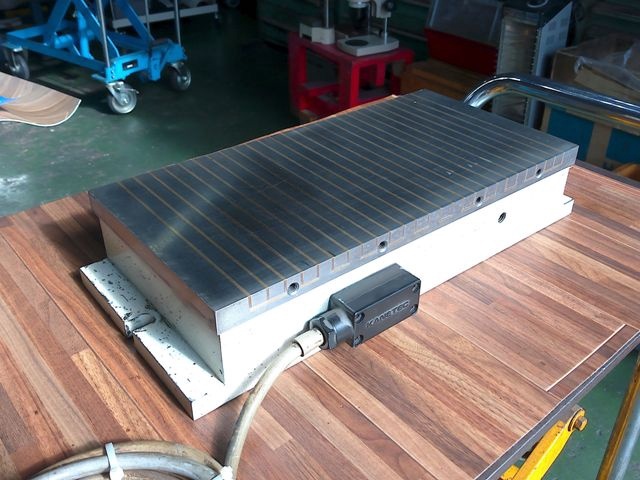 カネツー KET-2040B-M マグネットチャック の画像 1枚目