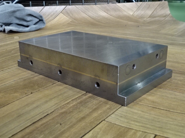 KANETSU RMWH-1018 Magnet Chuck Image 3