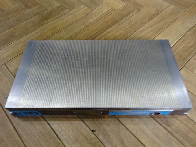 カネテック RMWH-1530B マグネットチャック の画像 2枚目